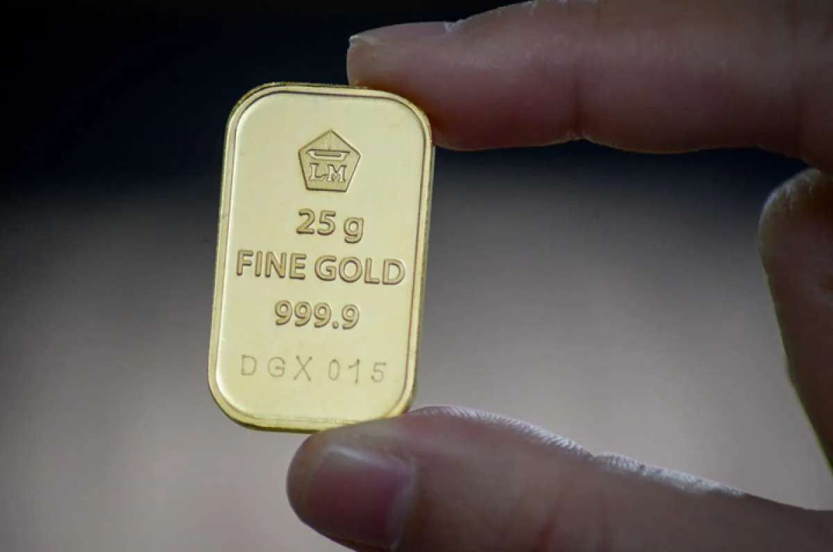 Dolar AS jadi safe haven favorit, harga emas semakin meredup