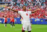 Jelang Lawan Argentina, Timnas Inggris Kompak Abaikan Spekulasi di Luar Lapangan