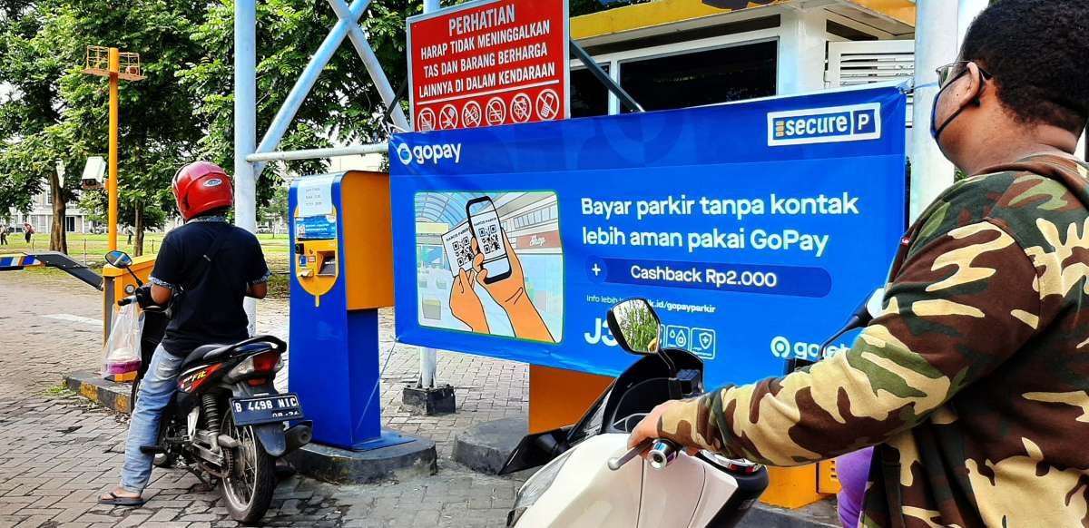 Pembayaran nontunai membantu penekanan penyebaran Covid-19