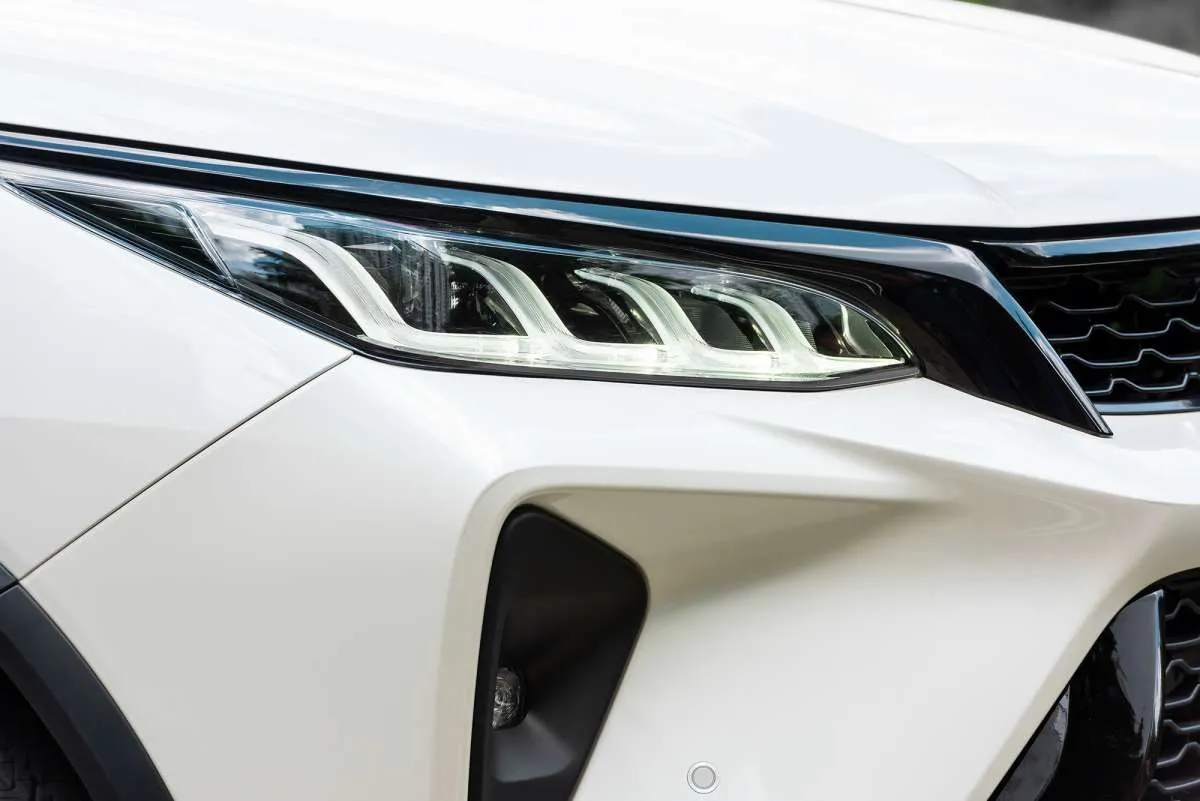 Toyota Fortuner terbaru resmi mengaspal di Vietnam, begini spesifikasi dan harganya