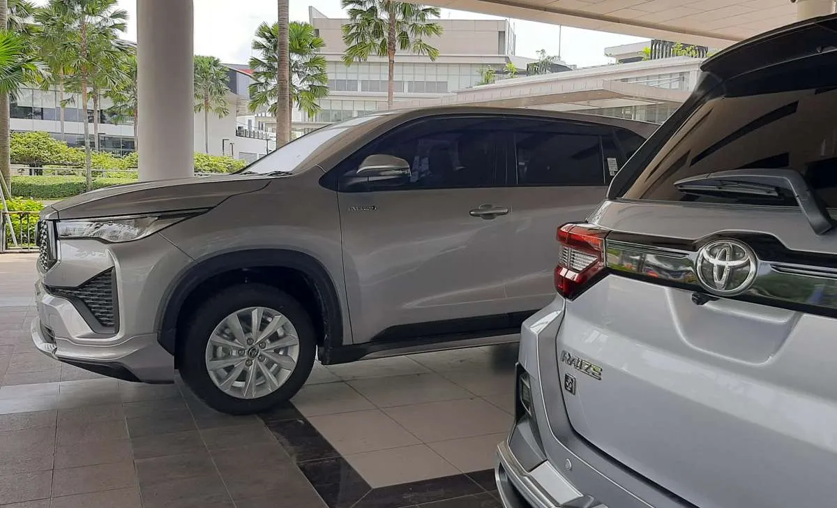 Kinerja Sektor Otomotif Terancam Efek Kenaikan Suku Bunga Acuan