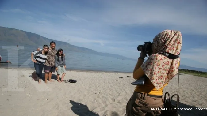 Lake Toba targeted 1 million foreign tourists
