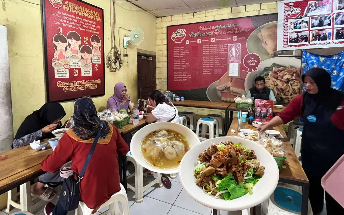 Bersantap Mie Ayam Bangka Fina, Bakmi Halal Legendaris di Pulau Timah
