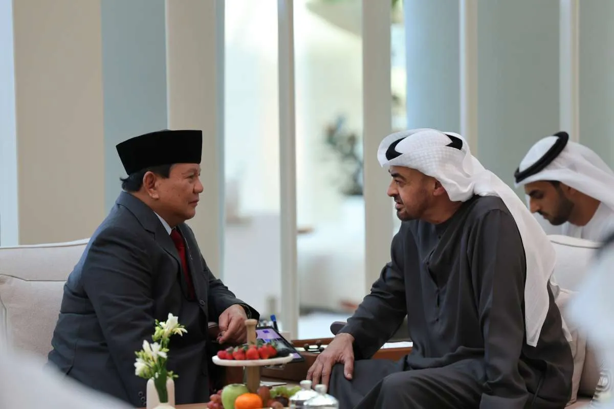 Prabowo Ajak Gibran Kunjungan Kerja Bareng Temui Presiden UAE Mohammed bin Zayed 