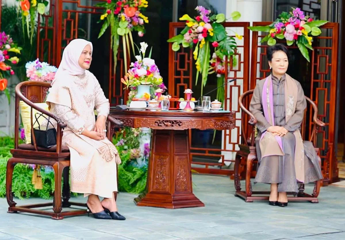 Bertemu Madam Peng Liyuan, Iriana Jokowi Dijamu Minum Teh