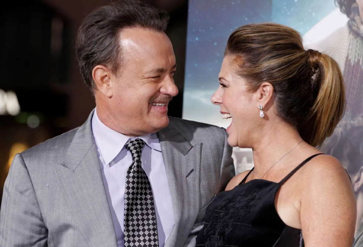Tom Hanks dan sang istri resmi jadi warga negara Yunani