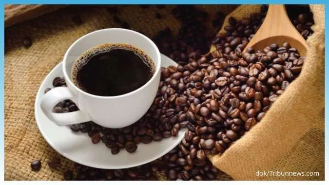 Salah satu obat herbal asam urat adalah kopi.