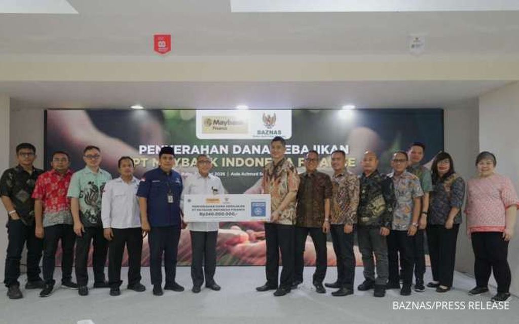  Maybank Finance Gandeng BAZNAS Salurkan Air Bersih untuk Warga 