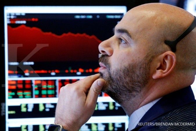 Wall Street mencetak penurunan pertama dalam delapan bulan terakhir
