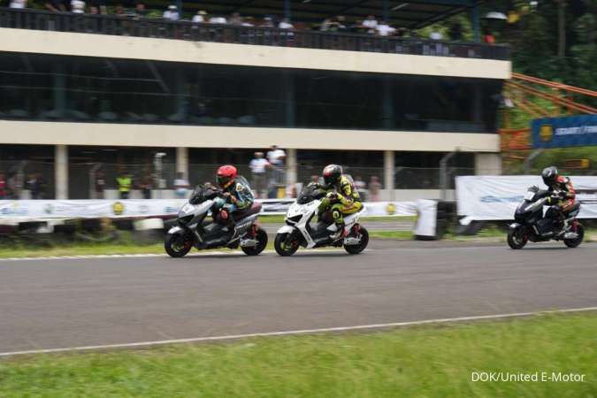 United E-Motor Menggelar Lomba Balap Motor Listrik