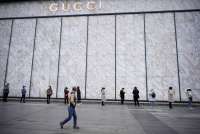 Permintaan Barang Mewah Meredup, Kekayaan Para Miliarder Kian Tergerus