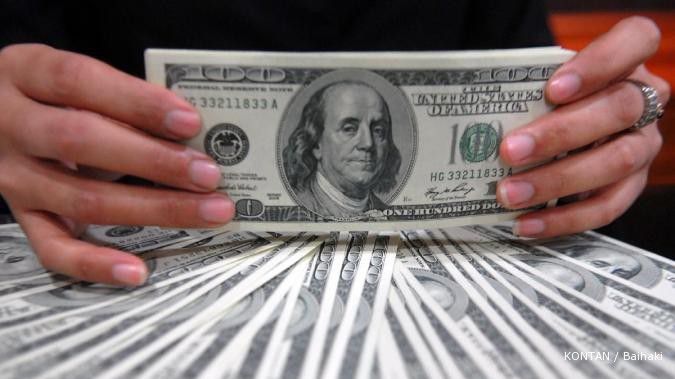 Simpanan dollar masih menumpuk di bank papan atas
