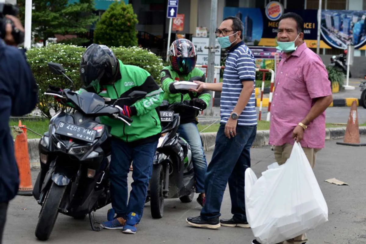Kepolisian menegaskan PSBB di DKI Jakarta tak batasi ojek online angkut penumpang