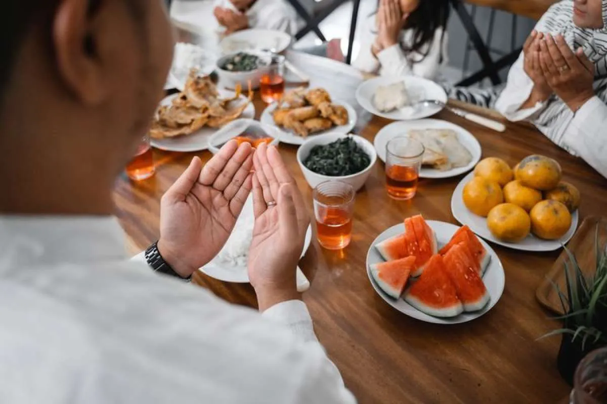 Selamat Berbuka Puasa, Jangan Buka Puasa dengan Makanan Ini