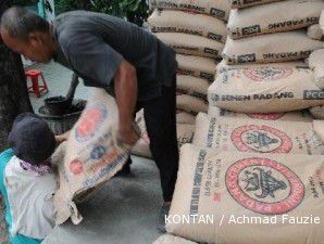 Pemangkasan rating bikin harga saham SMCB terpotong