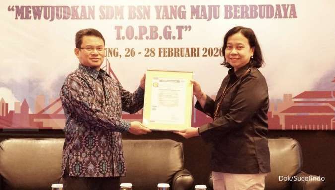Sucofindo Serahkan Sertifikat SNI ISO 27001: 2013 dan SNI ISO 9001:2015 kepada BSN