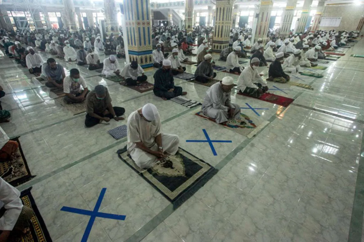 Hari ini ada Shalat Jumat berjamaah di masjid, jangan lupa patuhi aturan ini