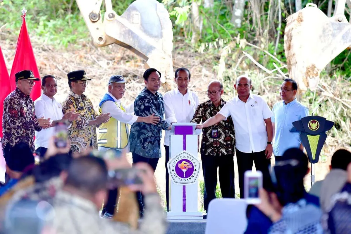 Jokowi Groundbreaking Universitas Pertama di IKN