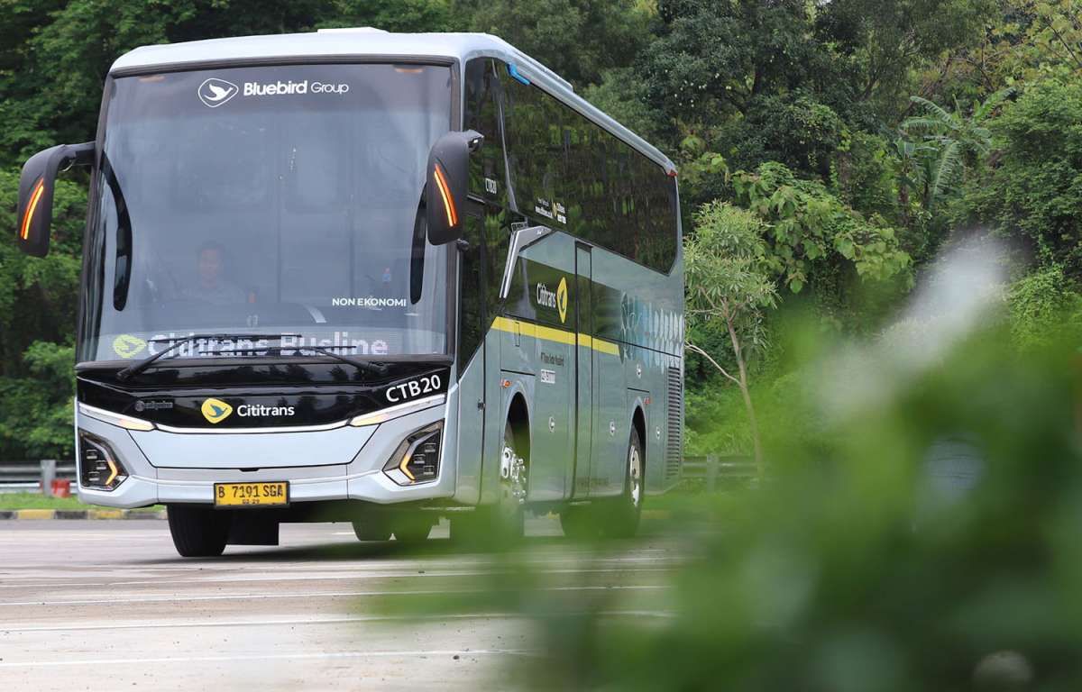 BIRD Perkuat Layanan Bus AKAP