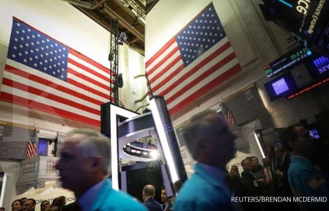 Wall Street turun terseret saham Boeing dan kecemasan laporan pendapatan pekan ini