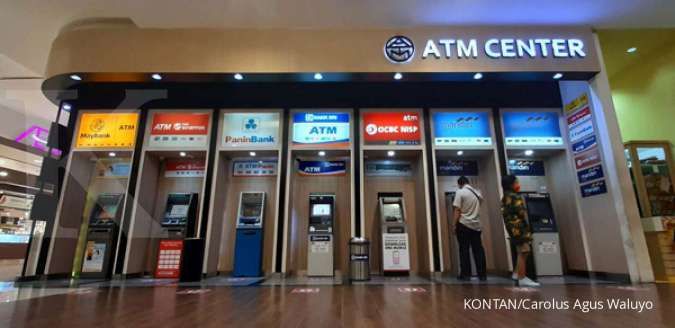 Transaksi di ATM Terus Menyusut