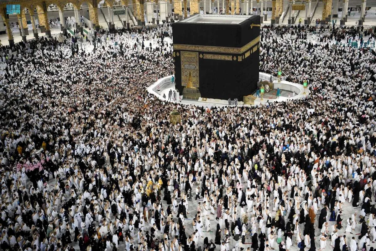 325 Petugas Haji Berangkat ke Arab Saudi