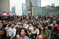 Ada Reza Rahadian, Eva Cellia, Zaskia Mecca Di Demo #IndonesiaSadar di Bundaran HI