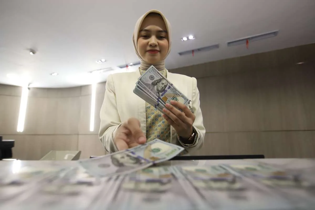 Kurs Transaksi BI Selasa, 16 Desember 2025: USD, EUR, CNY, dan Mata Uang Lain