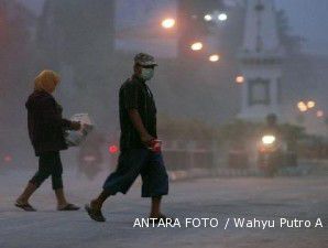 Penumpang pesawat Jogja beralih ke travel