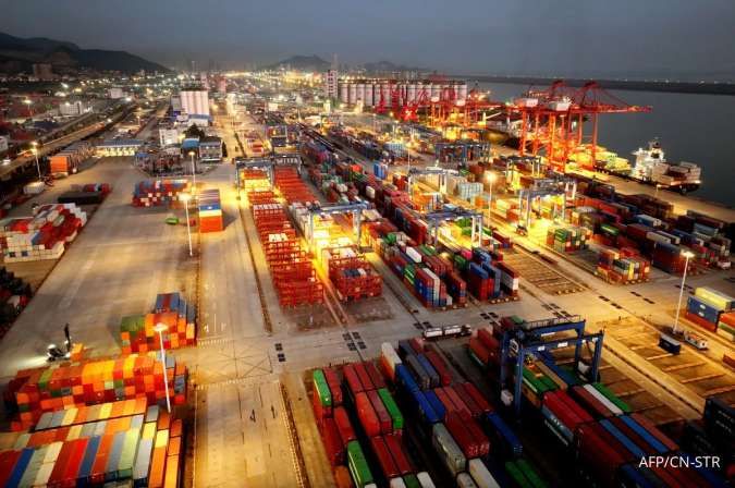 Ekonomi China Melambat, Output Industri dan Penjualan Ritel di Bawah Ekspektasi