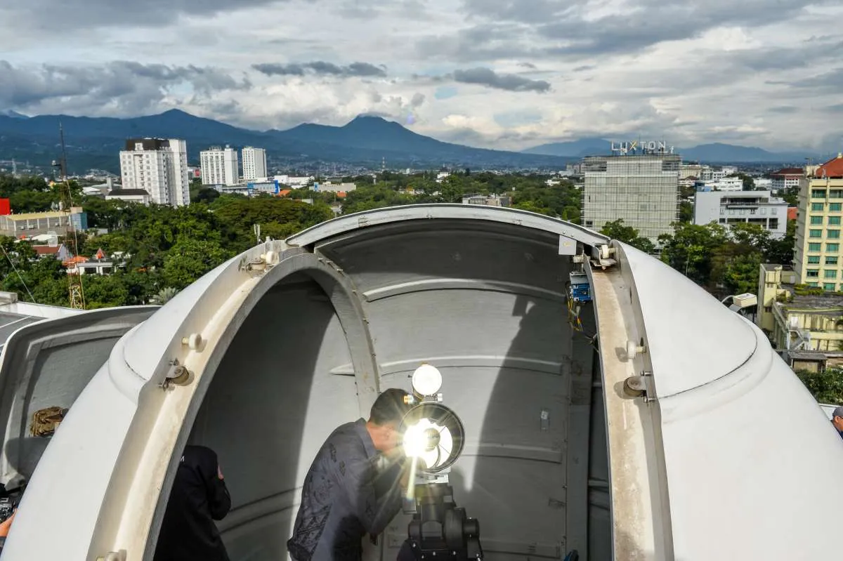 Jadwal Cuaca Jabar Kamis (19/2): Hindari Basah Kuyup, Cek Prakiraan BMKG Ini!