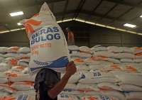 Jelang Akhir Panen Beras, Serapan Bulog Masih Minim