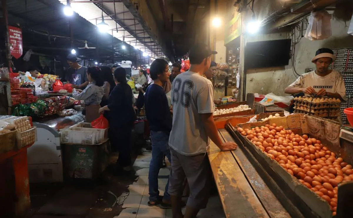 Harga Pangan Hari Ini (22/9): Beras, Bawang, Cabai, Telur Naik, Daging Ayam Turun