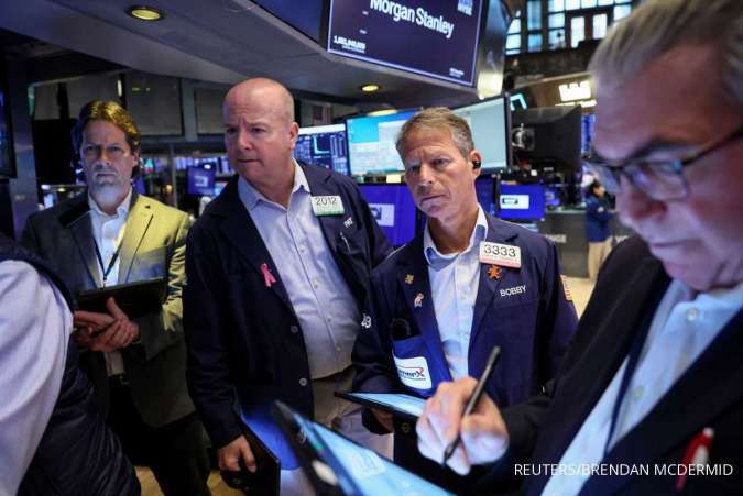 Wall Street Turun, Data Penjualan Ritel AS Membebani Pasar Saham