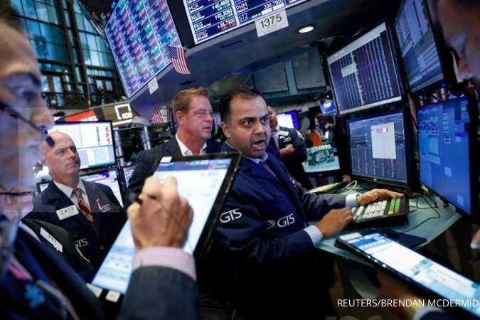 Investor hati-hati jelang perundingan dagang AS-China, Wall Street dibuka melorot