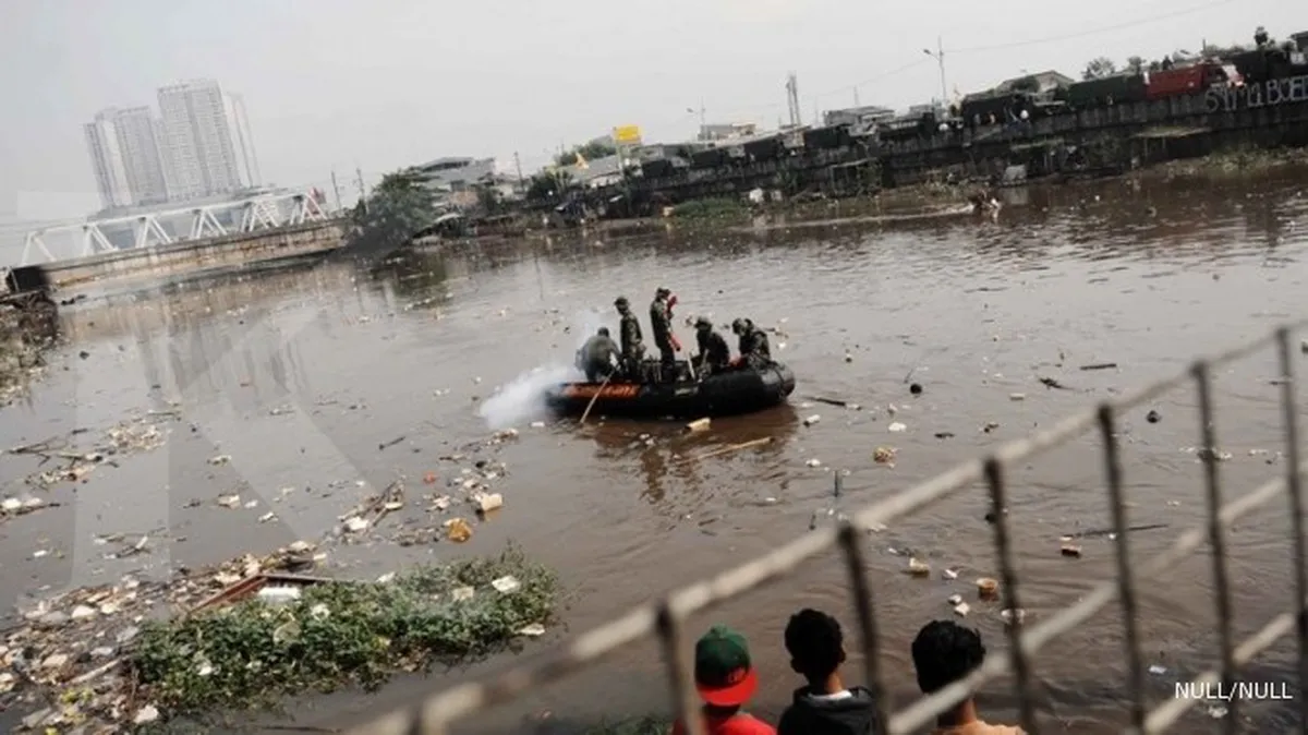 Mampukah Jokowi menertibkan warga Jakarta?