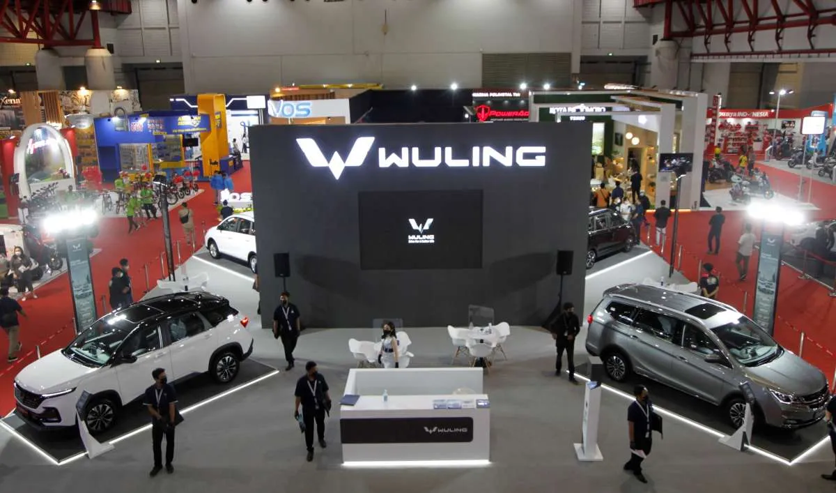 Intip Pilihan MPV Murah, Cek Harga Mobil Wuling Confero S Terkini