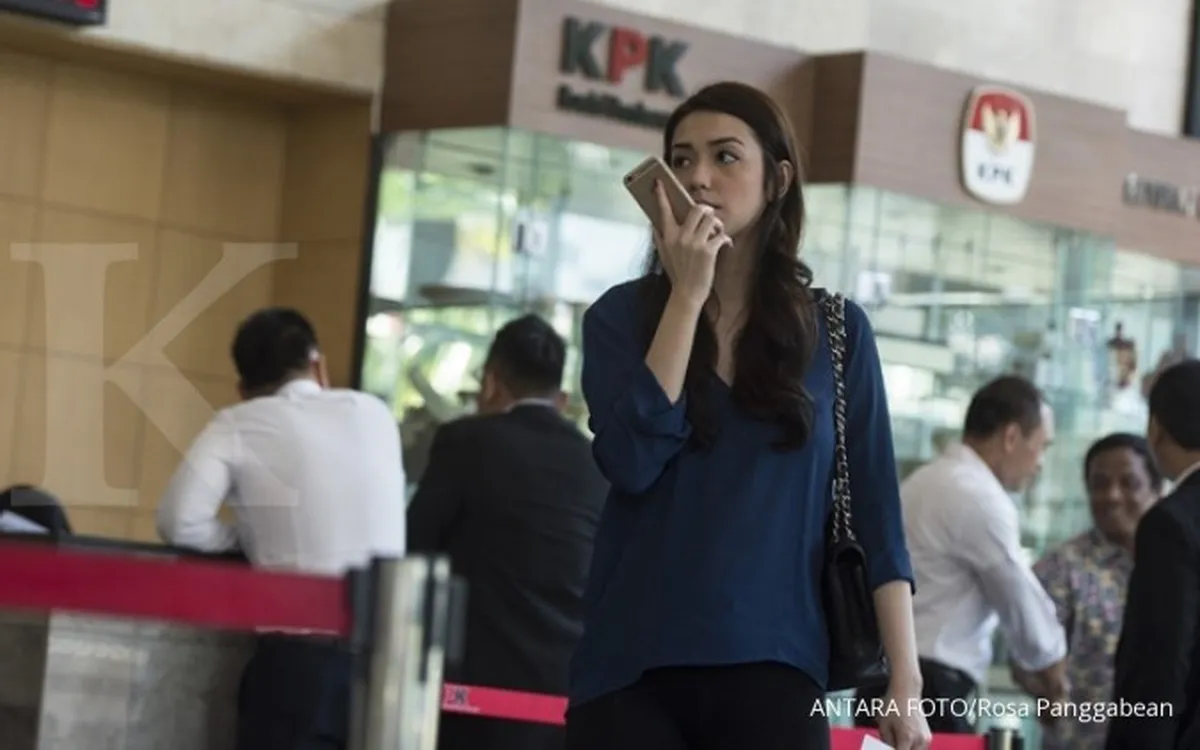 Putri Kaligis, Velove: papa sakit