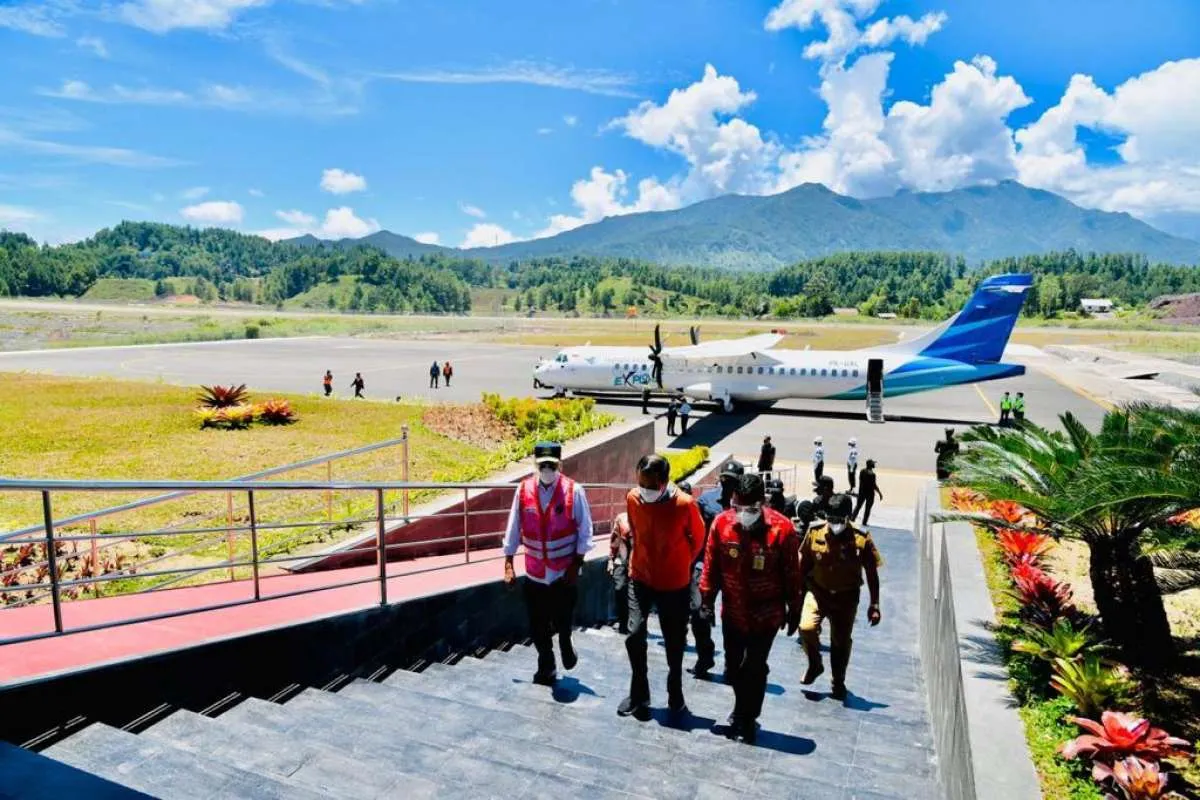 Jokowi resmikan Bandara Toraja yang serap anggaran Rp 800 miliar