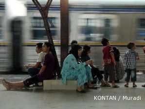 Jelang libur panjang, tiket kereta api ludes terjual