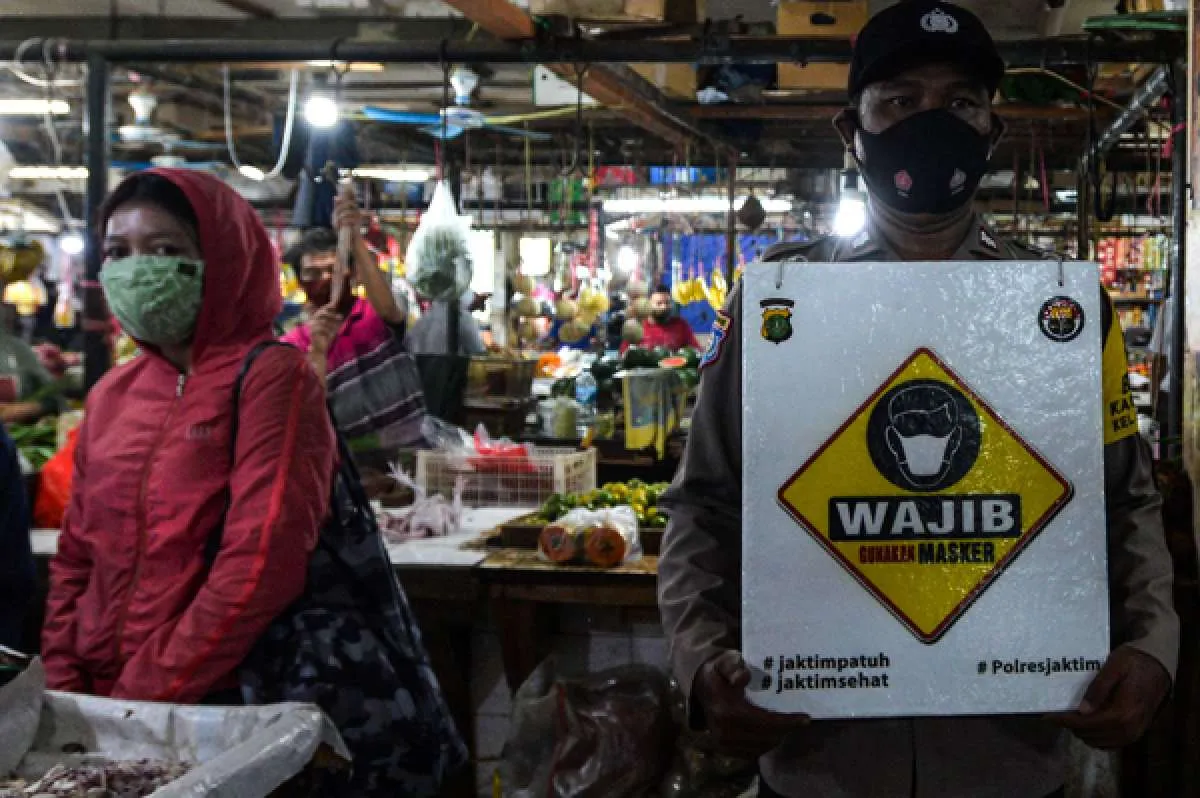 3 Kesalahan dan yang perlu dilakukan dalam penggunaan masker Covid-19 secara benar