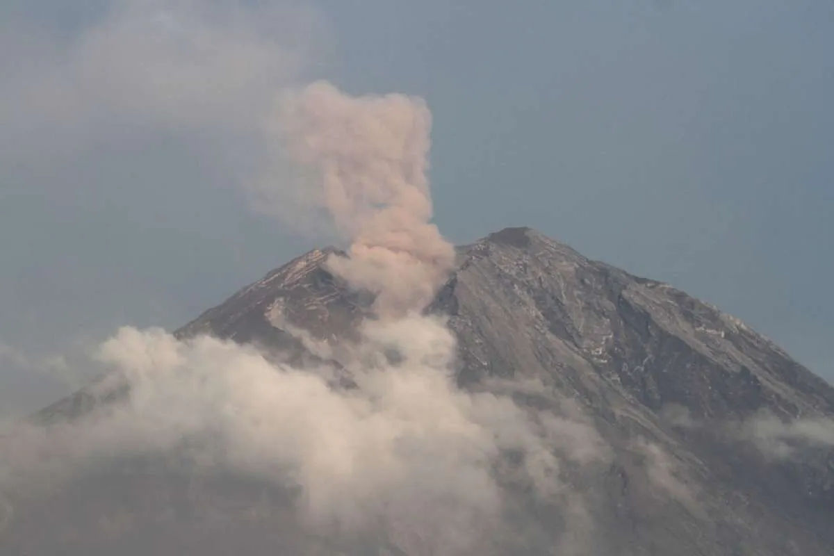 Jangan Cemas, Erupsi Gunung Semeru Tidak akan Menyebabkan Tsunami