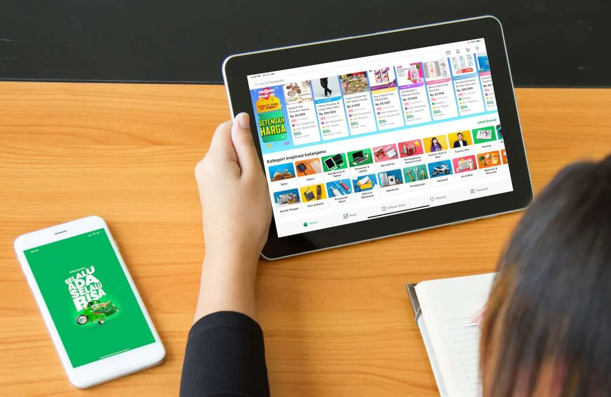 Tren Belanja Online 2022 Gen Z: Mie Instan & Serum Wajah Paling Laris di Tokopedia