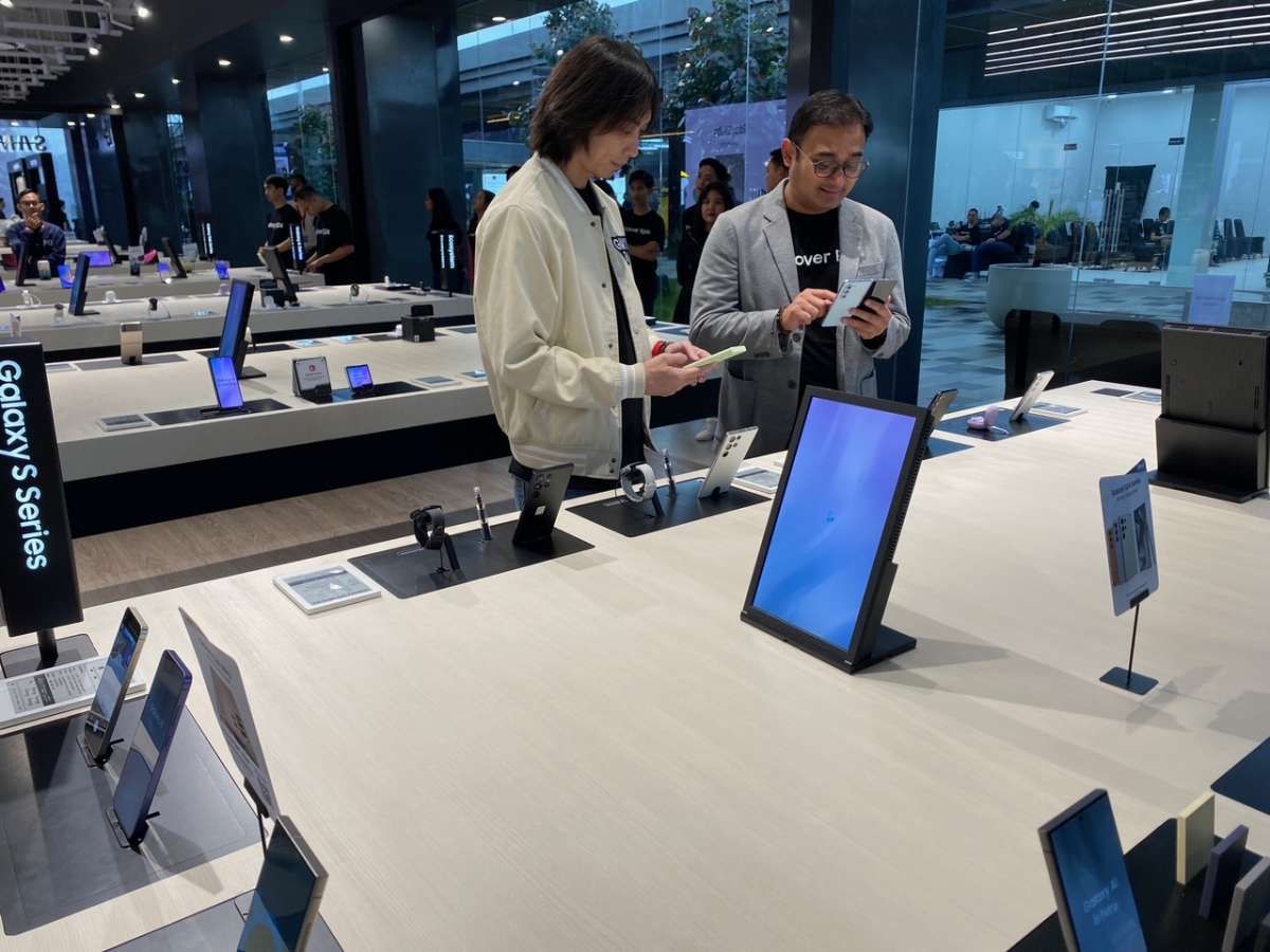 Smartphone Menengah Masih Diminati