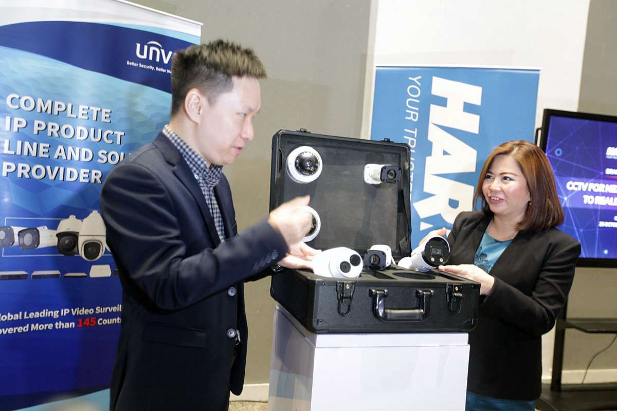 Pemasaran sistem keamanan Uniview oleh Harrisma
