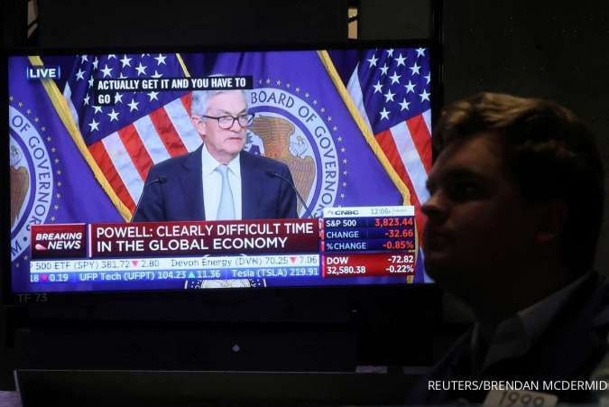 Wall Street Jatuh Setelah Komentar Powell Picu Kekhawatiran Kenaikan Suku Bunga