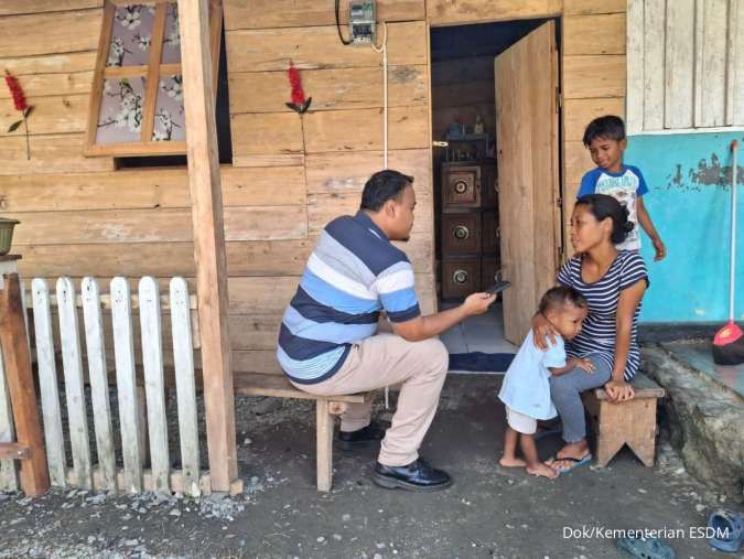 Sebanyak 3.300 Rumah Tangga di Maluku Menyala Berkat Bantuan Pasang Baru Listrik