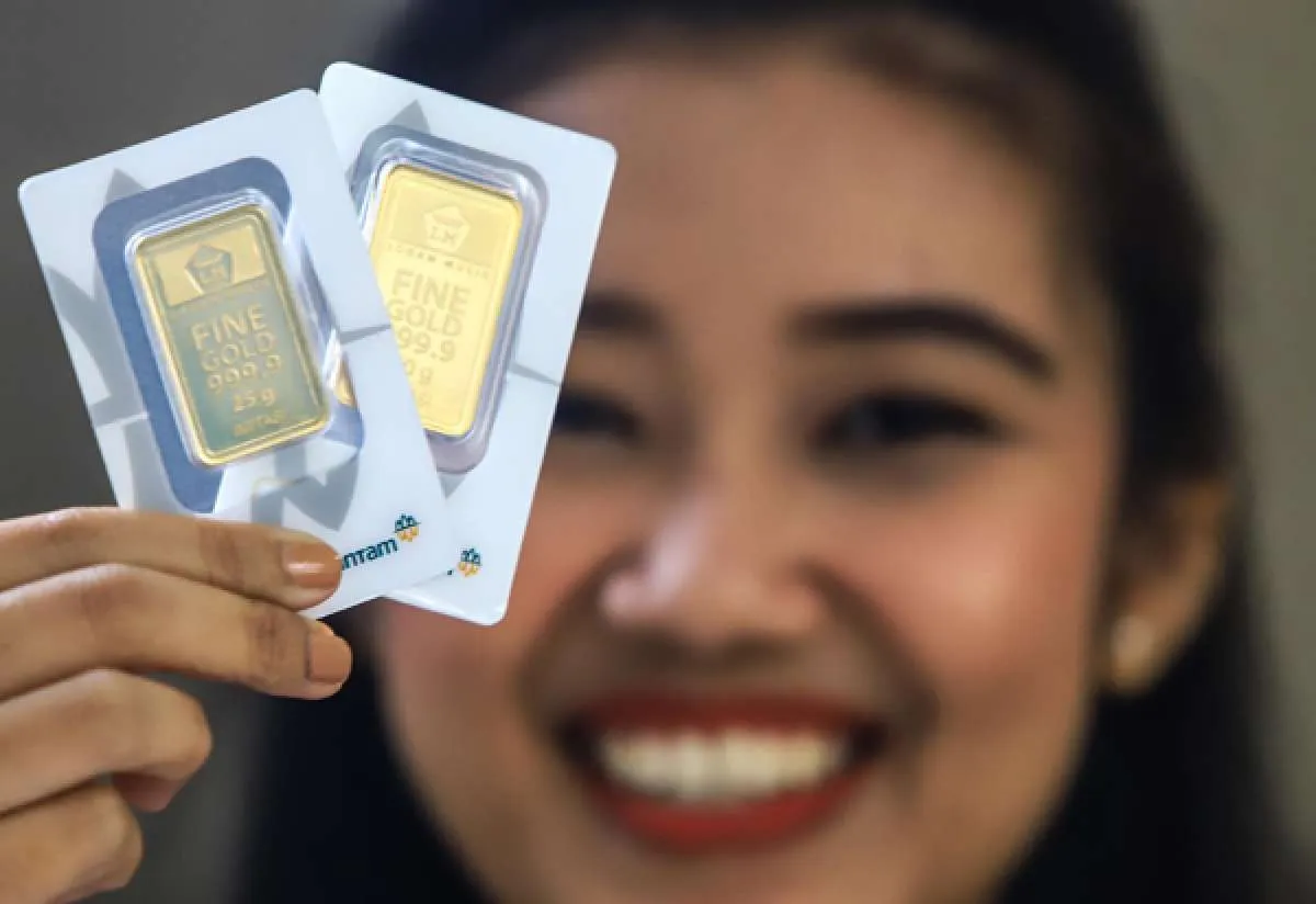 Rekor! Harga emas Antam naik Rp 15.000 ke Rp 837.000 pada Jumat (6/3)