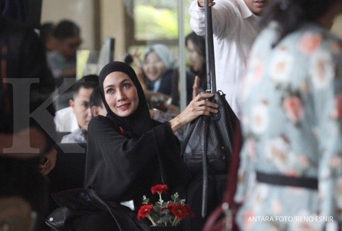 Steffi Burase diperiksa KPK selama 12 jam untuk kasus korupsi DOK Aceh