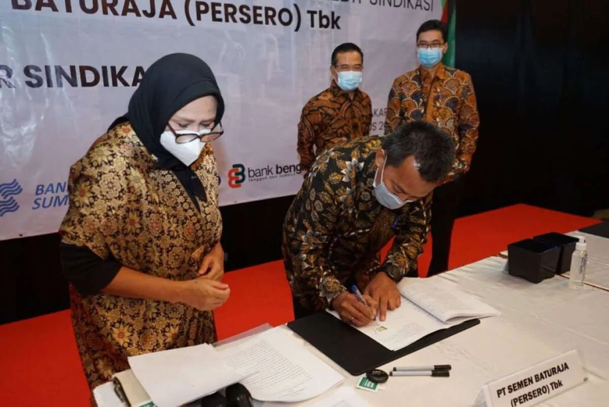 Semen Baturaja (SMBR) mengantongi kredit sindikasi Rp 1,7 triliun